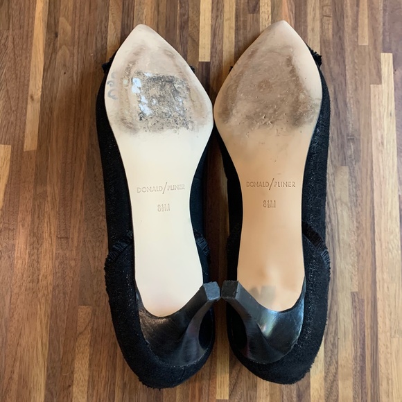 Donald Pliner "Exquisite Fancy Leather Fringed Shoes" - Picture 8 of 15